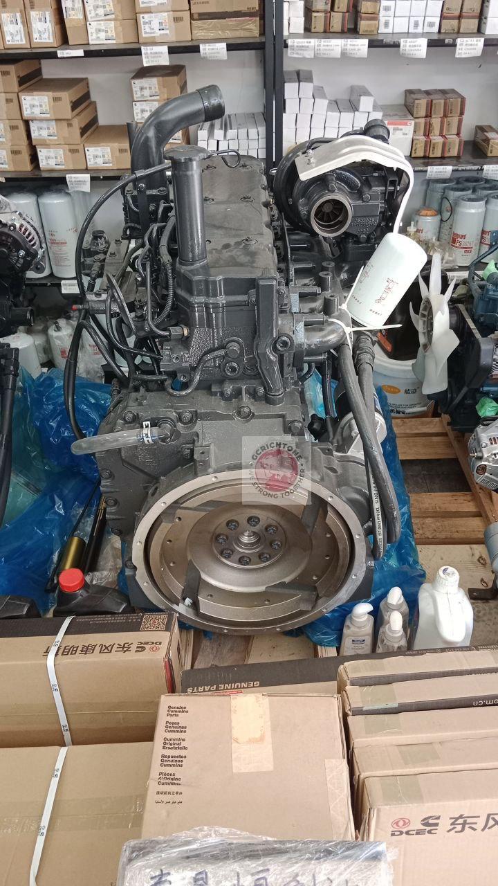 Дизельный двигатель Komatsu saa6d107e-1